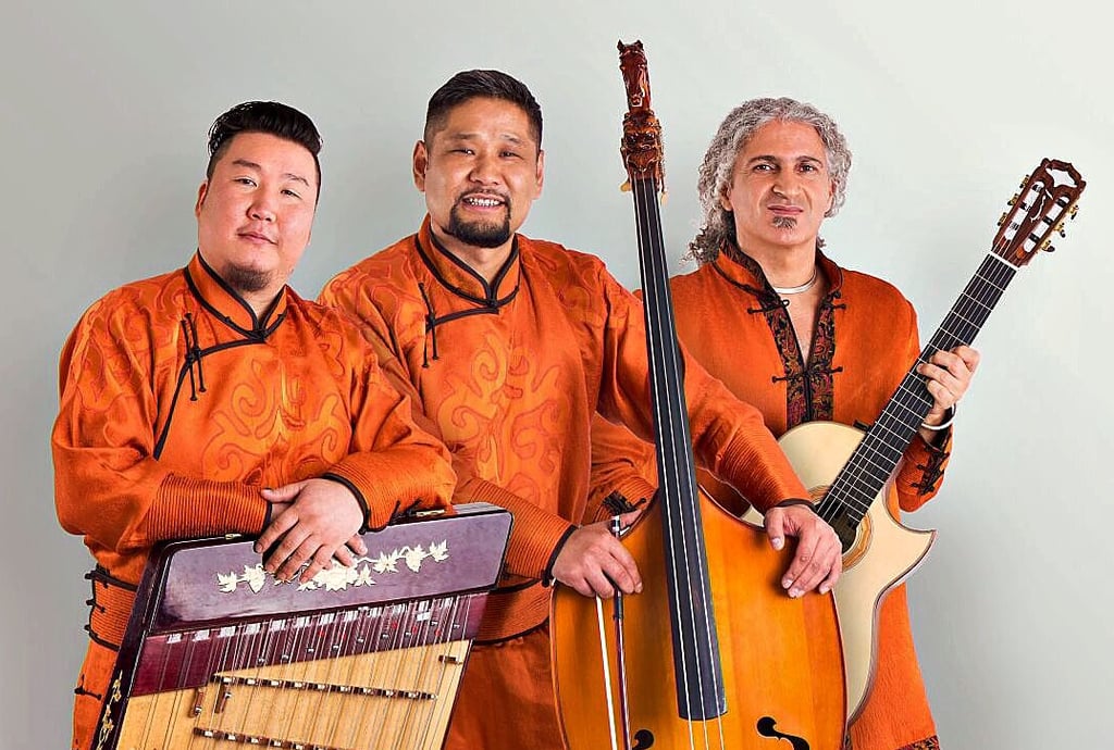 Die persisch-mongolische Weltmusikgruppe Sedaa spielt in der Kirche Osterwohle.