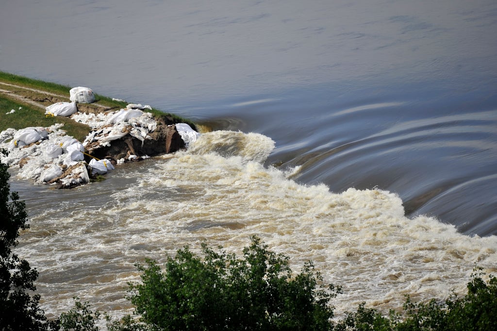Der Elbdeich bei Fischbeck am Tag des Deichbruchs.