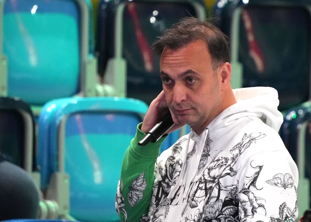 Bob Hanning beobachtet seine Spieler vor dem Anpfiff.