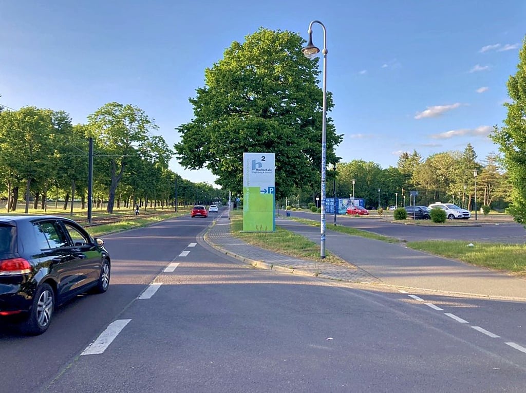 Der Hochschulparkplatz an der Herrenkrugstraße in Magdeburg kann nur stadtauswärts verlassen werden.