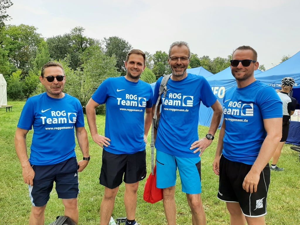 Steffen Schattschneider, Nico Krüger, Rainer Schön und Martin Hentschel (von links) vom Holzhandel Roggemann