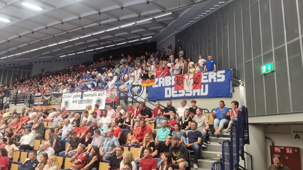 Die DRHV-Fans in Ludwigshafen sehen einen tollen Auftritt ihrer Mannschaft.