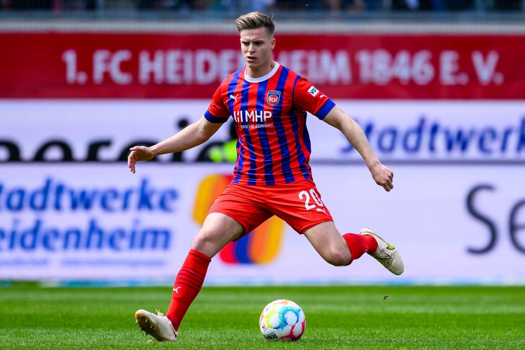 Unter anderem Dženis Burnić wird Heidenheim verlassen.