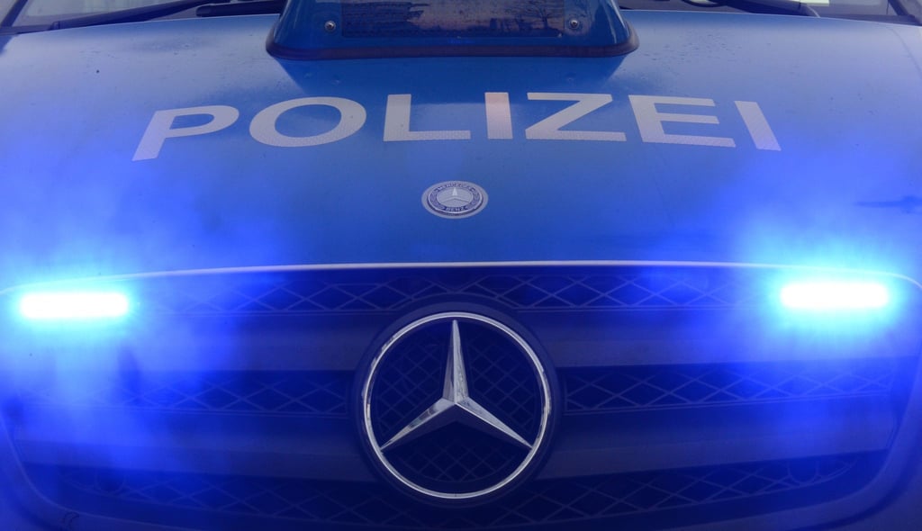 Ein Unfall mit vier Autos und zwei schwer verletzten Personen hat sich am Mittwoch auf der B250 bei Querfurt ereignet.