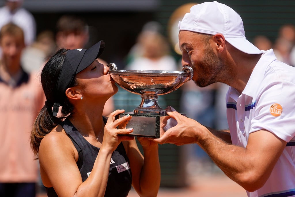 Sicherten sich in Paris den Mixed-Titel: Tim Pütz (r) und Miyu Kato.