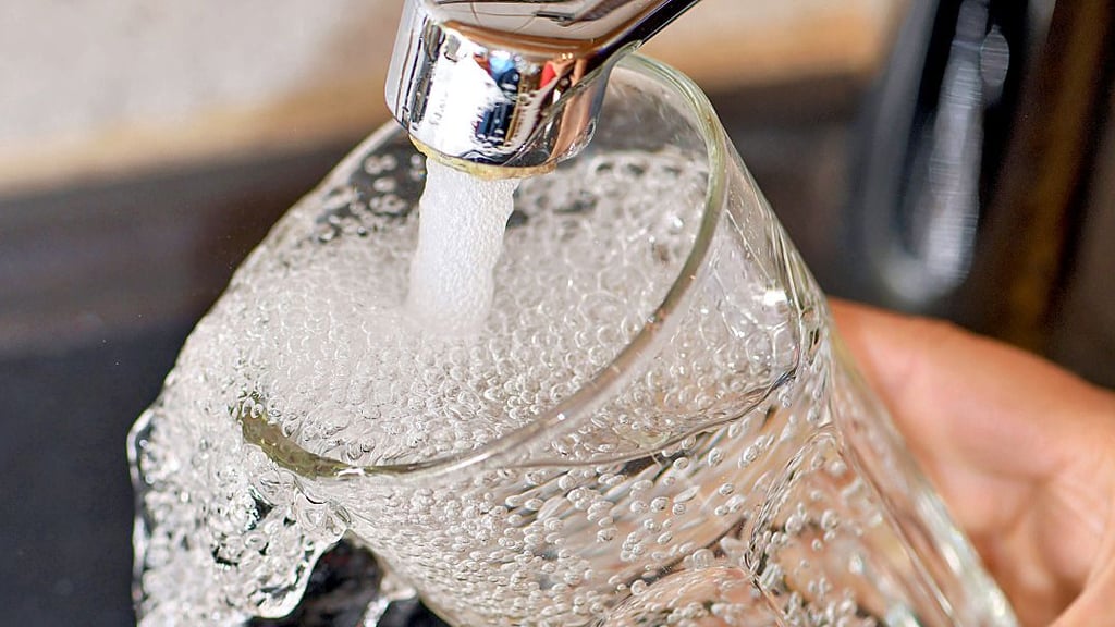 Die Haldensleber Stadtwerke erhöhen zum 1. Juli ihre Trinkwasserpreise. Kunden sollten Wasser sparen.