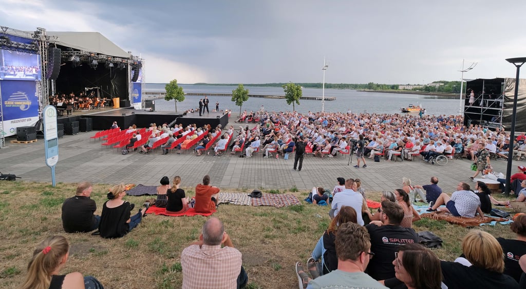 Auch 2022 brachte schon einige Besucher ihre Picknickdecken mit.