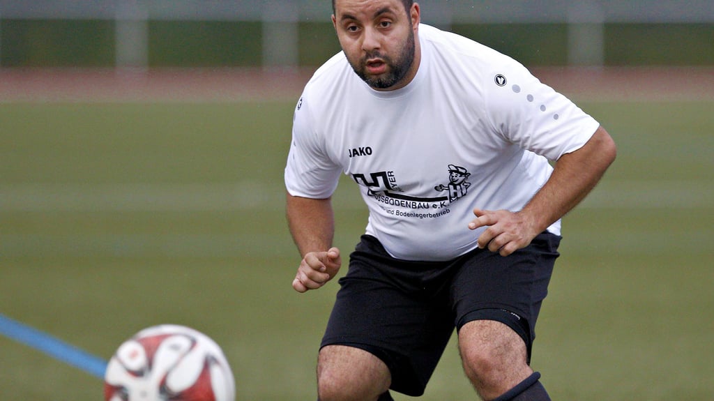 Schlank sein verboten: Wer einen BMI von weniger als 31 hat, darf in der Übergewichtigen-Liga nicht mitspielen.