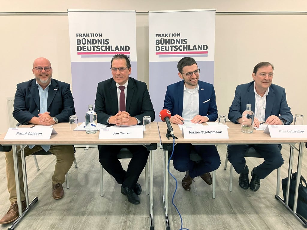 Die Wählervereinigung Bürger in Wut (BIW) wird zu Bündnis Deutschland und gibt dazu eine Pressekonferenz.