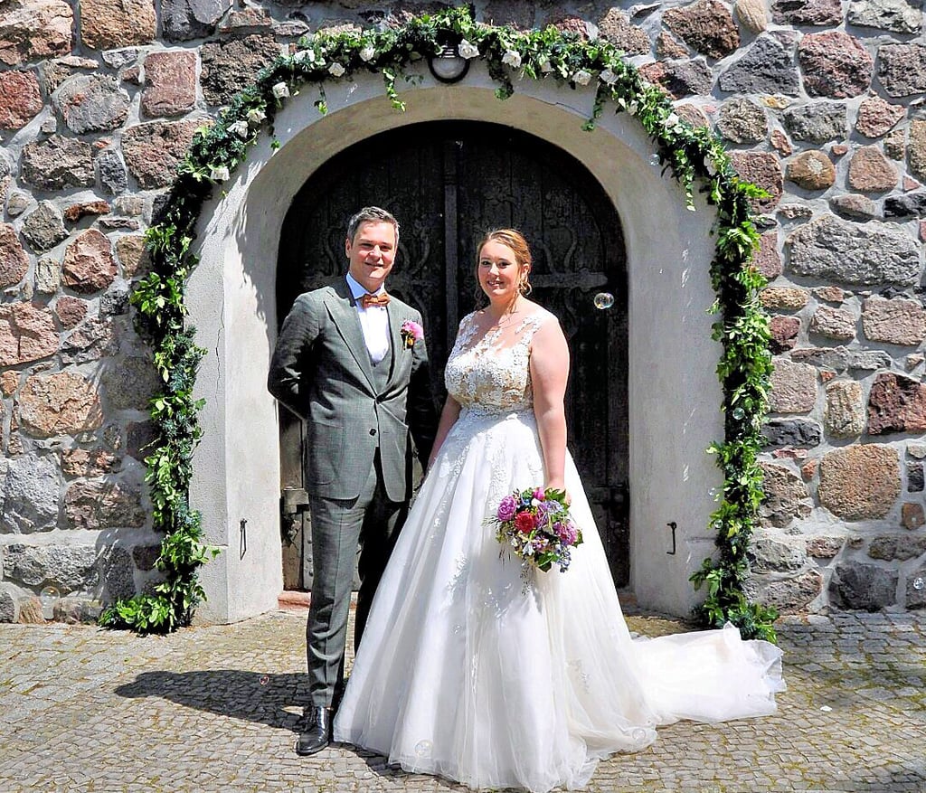 Lena und Konstantin Ulrich aus Berlin heirateten in der Kader Kirche.