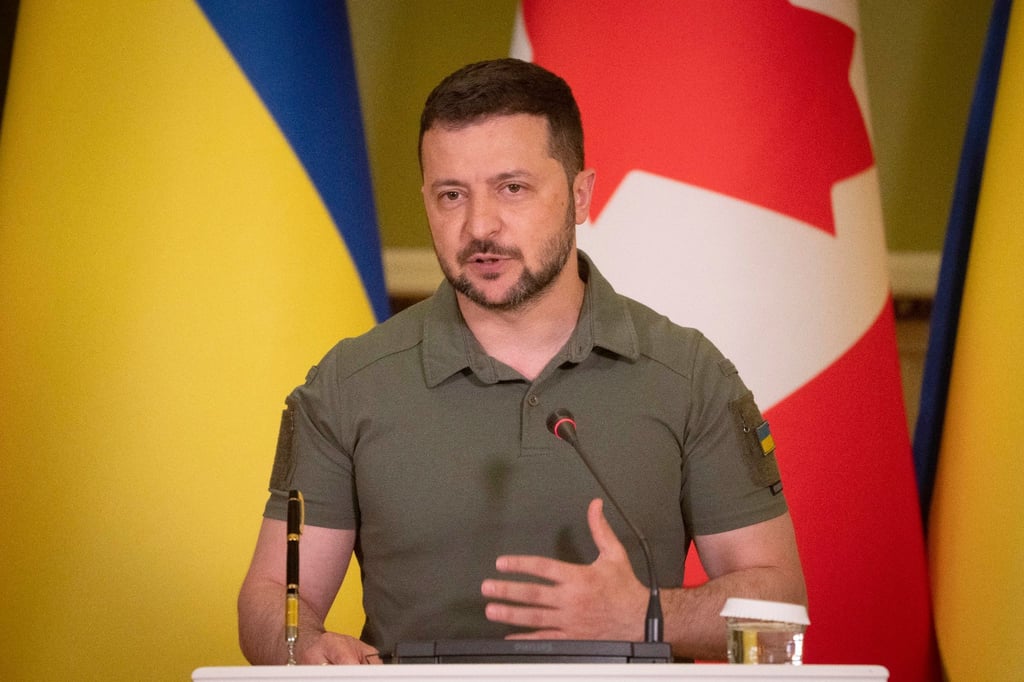 Im Rahmen der Verteidigung liefen Gegenangriffe in der Ukraine, sagt der ukrainische Präsident Wolodymyr Selenskyj.