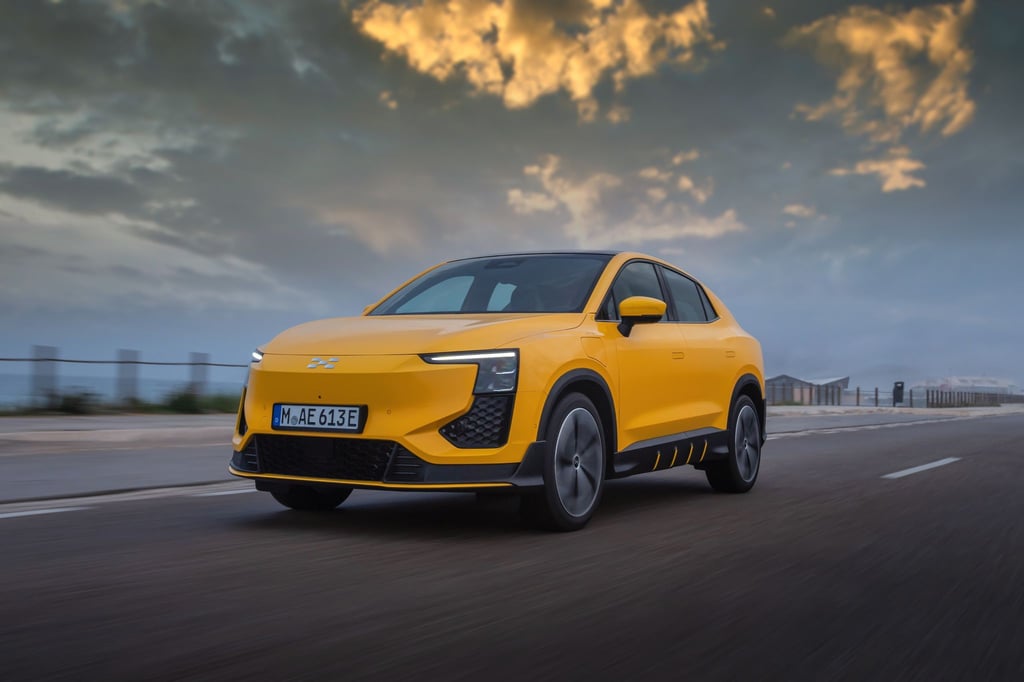 Der Aiways U6 verbindet Komfort und Sportlichkeit. Mit seinen 118 kW/160 PS beschleunigt er in 6,9 Sekunden aus dem Stand auf Tempo 100 und erreicht maximal 160 km/h.