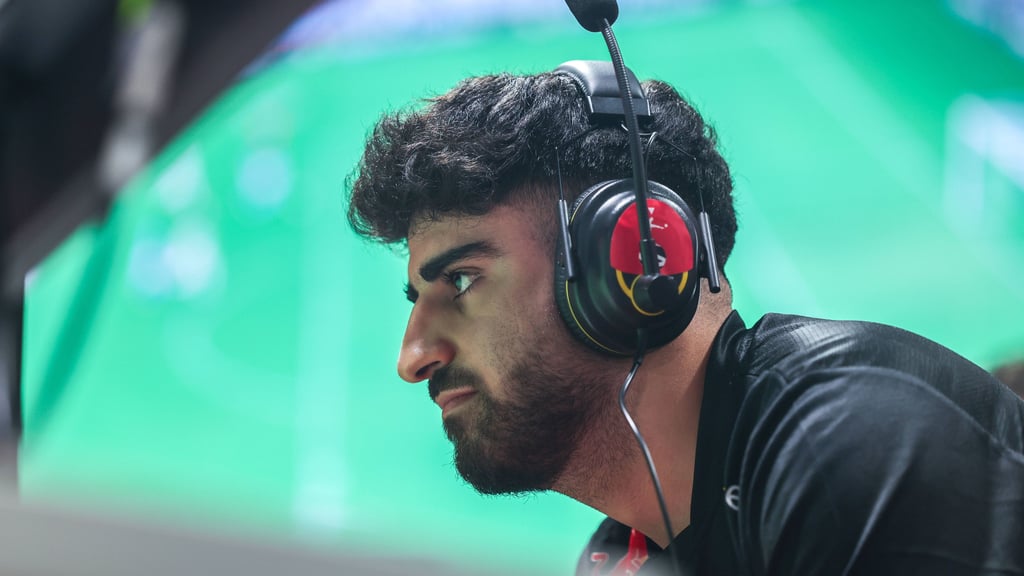 Umut Gültekin spielt um die Virtual Bundesliga.