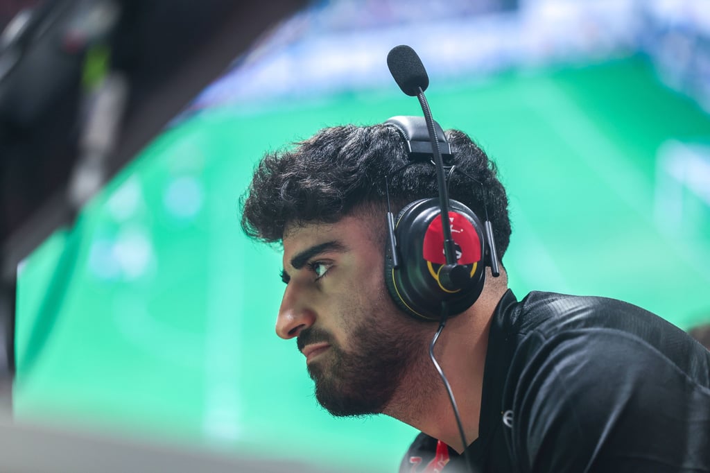 Umut Gültekin spielt um die Virtual Bundesliga.