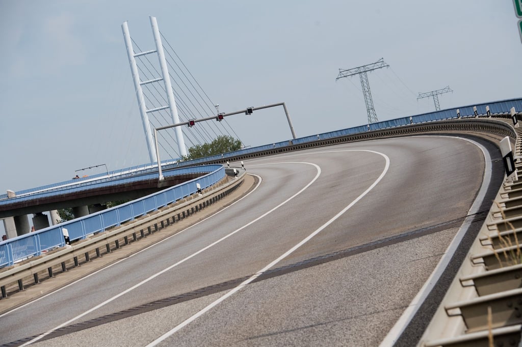 Für die Instandhaltung ist die Rügenbrücke gesperrt.