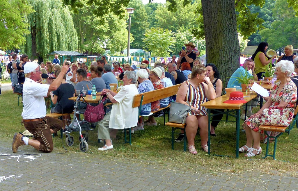 Während Frank Ohmes und seine Unterhaltungskollegen bei den vielen Besuchern für Stimmung sorgten, kamen auch die Tiere nicht zu kurz.