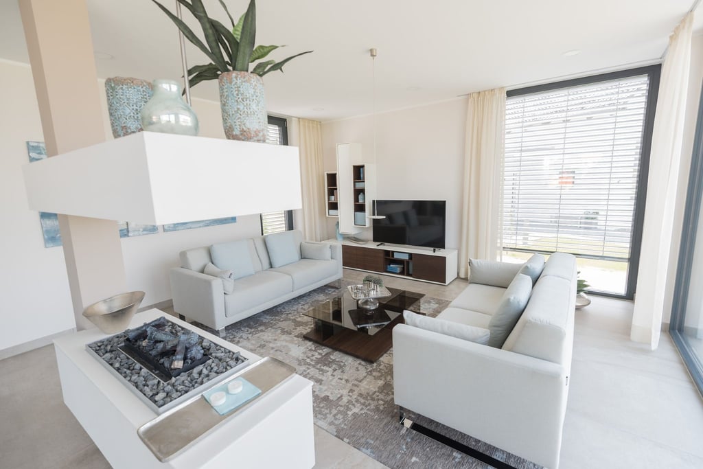 Wirkt auch ohne persönliche Gegenstände wohnlich: Beim Home Staging wird darauf geachtet, dass sich potenzielle Käufer direkt wohlfühlen.