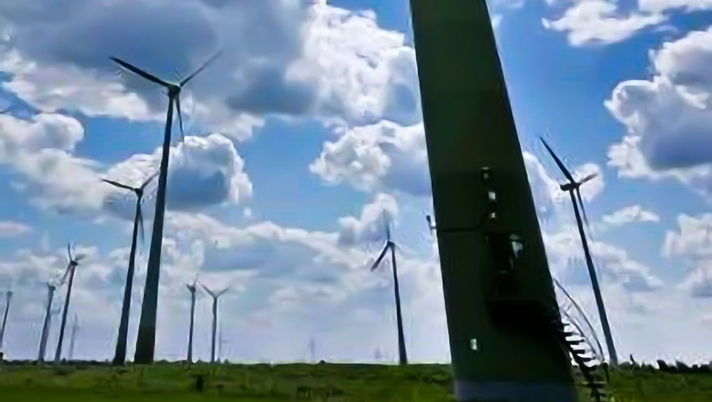 In Droßdorf sollen neue Windräder entstehen, nun wird darüber diskutiert wo Bäume zum Ausgleich gepflanzt werden könnten.