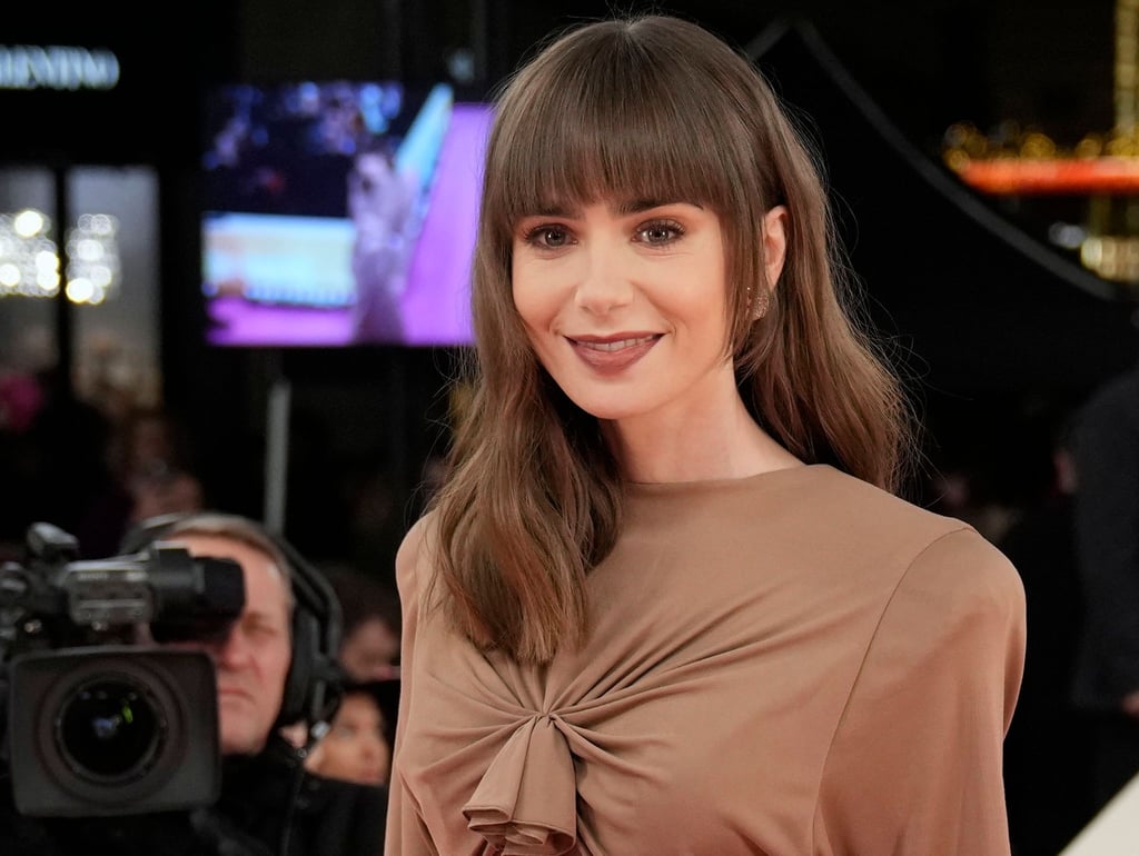Die „Emily in Paris“-Hauptdarstellerin Lily Collins wirbt für die vierte Staffel der Netflix-Serie.