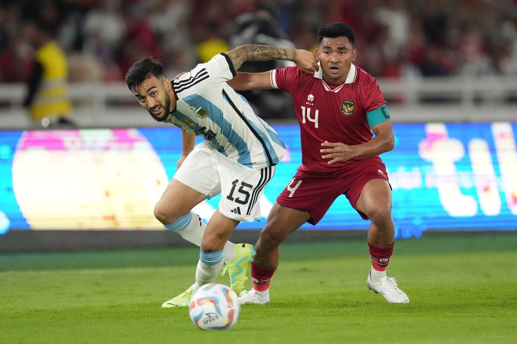 Nicolas Gonzales (l) und Argentinien verbuchen in der Generalprobe vor der WM-Qualifikation ein Erfolgserlebnis.