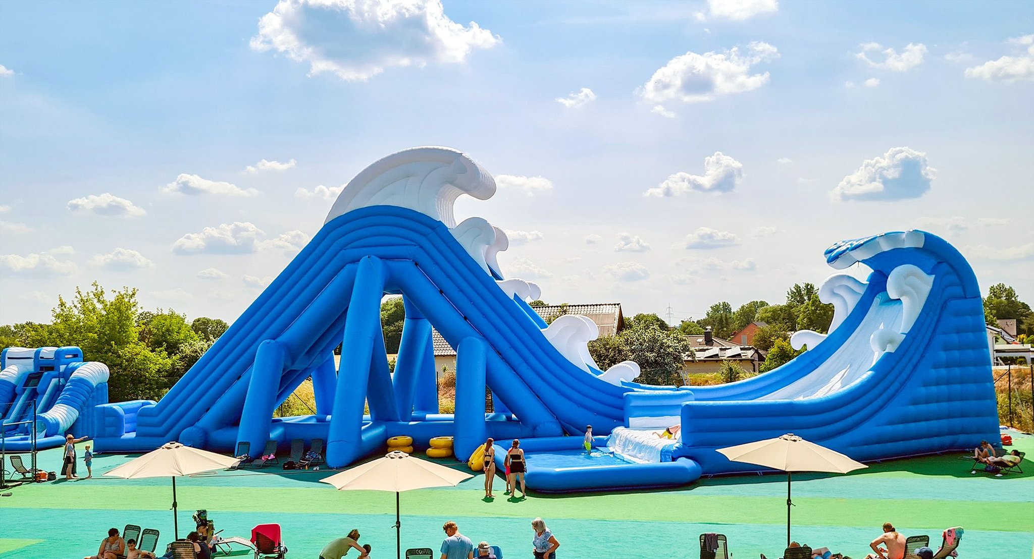 Freizeitpark Landsberg Neues Wasserparadies mit größter aufblasbarer