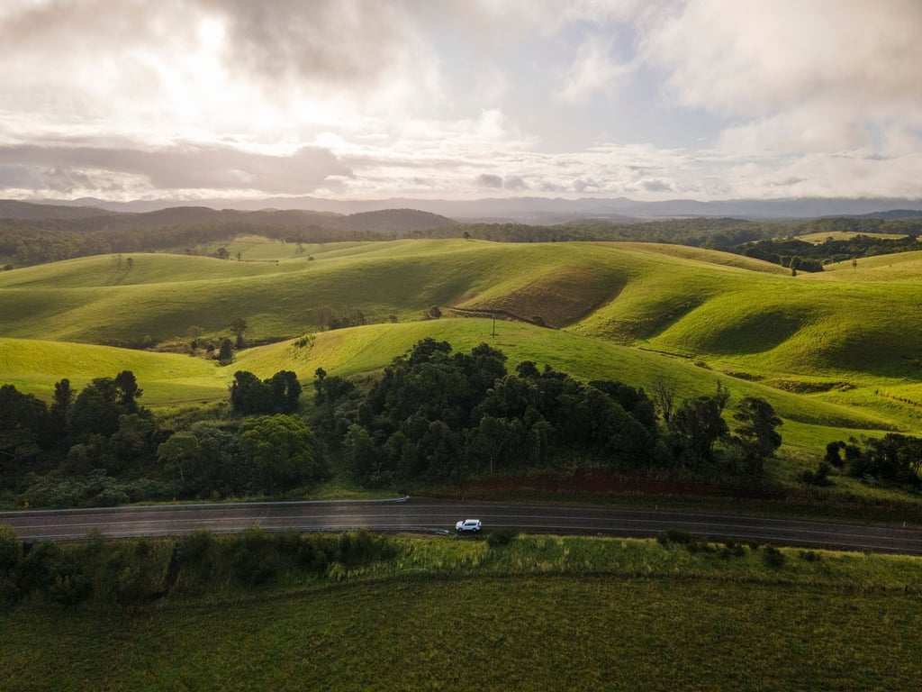 Sanfte Hügel und viel Grün: So präsentierten sich die Atherton Tablelands.