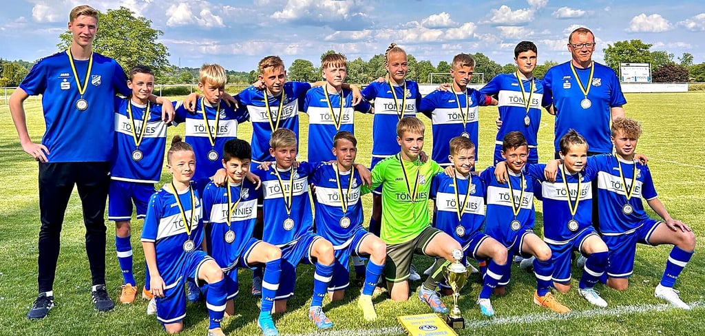 Die Meistermannschaft des JFV Weißenfels in der U13-Verbandsliga von Sachsen-Anhalt
