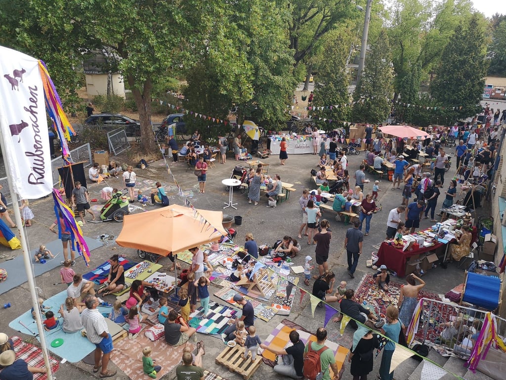 Das Sommerfest des Unternehmens „Räubersachen“ aus Halle-Kanena hat Tradition: Am Sonnabend, 24. Juni, wird es wieder stattfinden.
