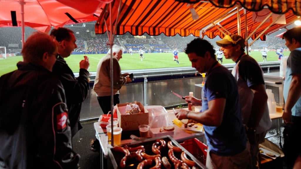 Wer hat mehr veganes Essen im Angebot? Fußballstadien stellen ihre Angebote um