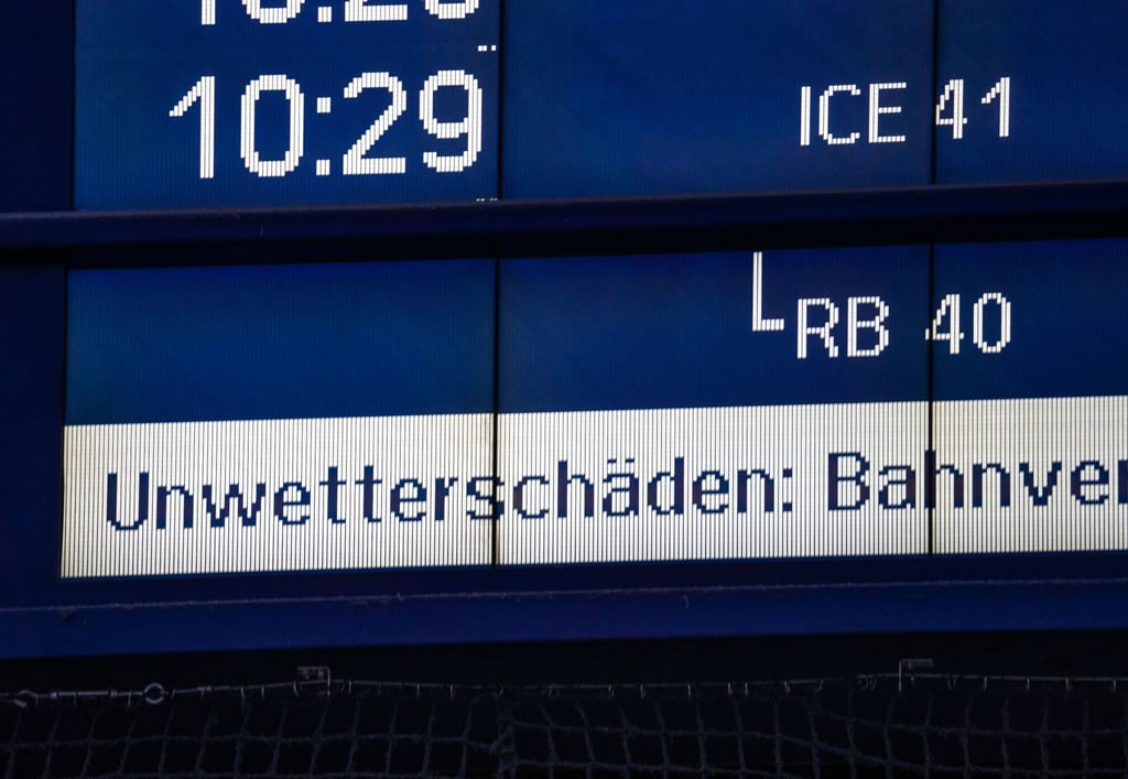 Wegen des drohenden Unwetters kann es am Donnerstag und Freitag zu Einschränkungen im Bahnverkehr kommen.