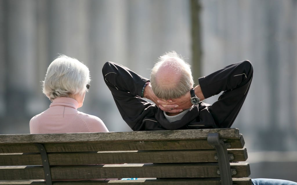 In Deutschland gehen die Menschen laut Angaben der Deutschen Rentenversicherung im Schnitt im Alter von 64,4 Jahren in Rente.