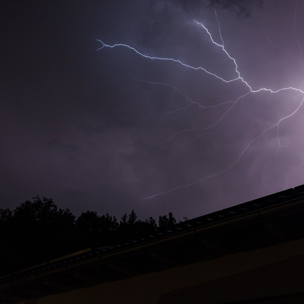 Schwere Gewitter haben am Donnerstag in Magdeburg für Schäden gesorgt.