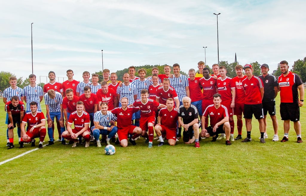 Das sind die besten Fußballer das Landkreises: Kemberg und Elster.