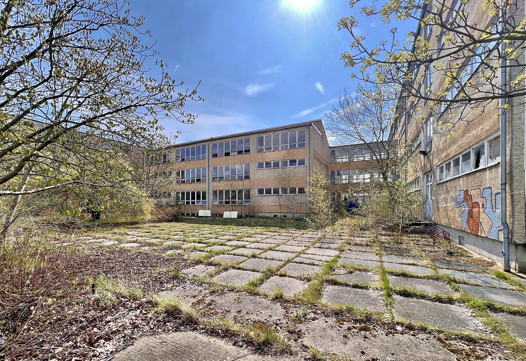 Auf diesem Areal in der Bernburger Straße soll die Regenborgenschule gebaut werden. Robert Reck will dagegen einen Standort in der Innenstadt.