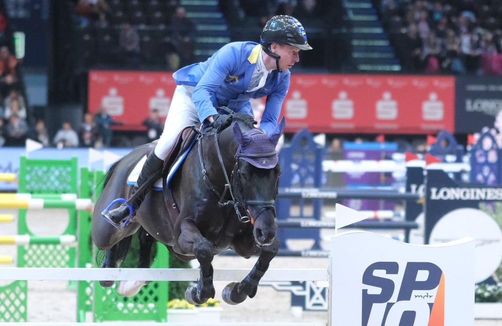 Springreiter Christian Ahlmann setzte sich in Paris durch.