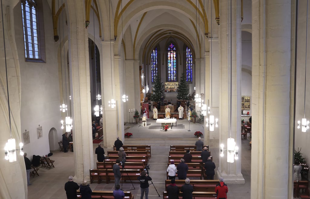 Die katholische Kathedrale St. Sebastian in Magdeburg.