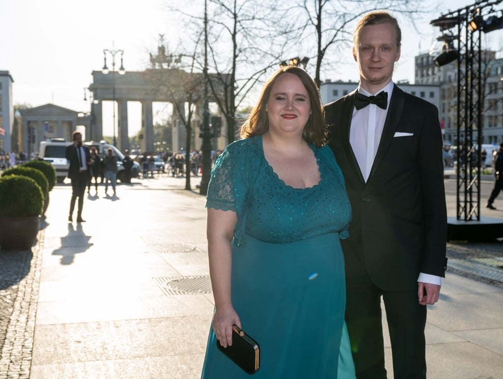 Ricarda Lang, Bundesvorsitzende von Bündnis 90/Die Grünen und ihr Partner Florian Wilsch kommen zum 70. Bundespresseball.