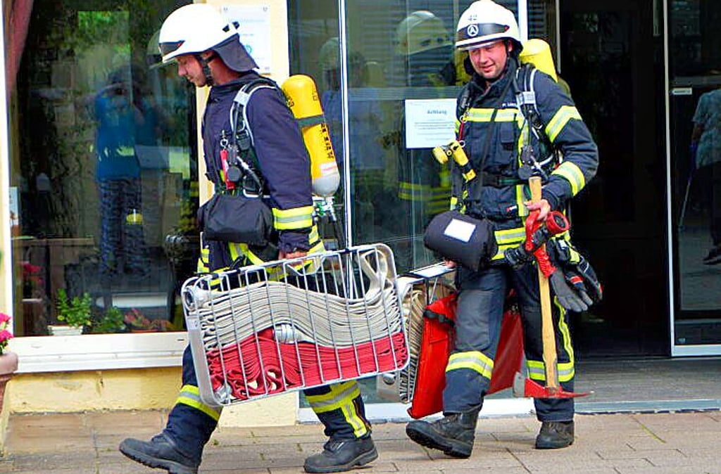 Die Einsatzkräfte konnten kein Feuer in der Median-Klinik finden.