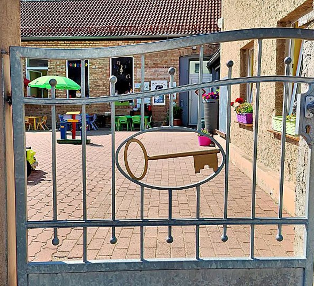 Blick auf den Hof der Kita „Goldenes Schlüsselchen“ in Gonna. Sie soll geschlossen werden.