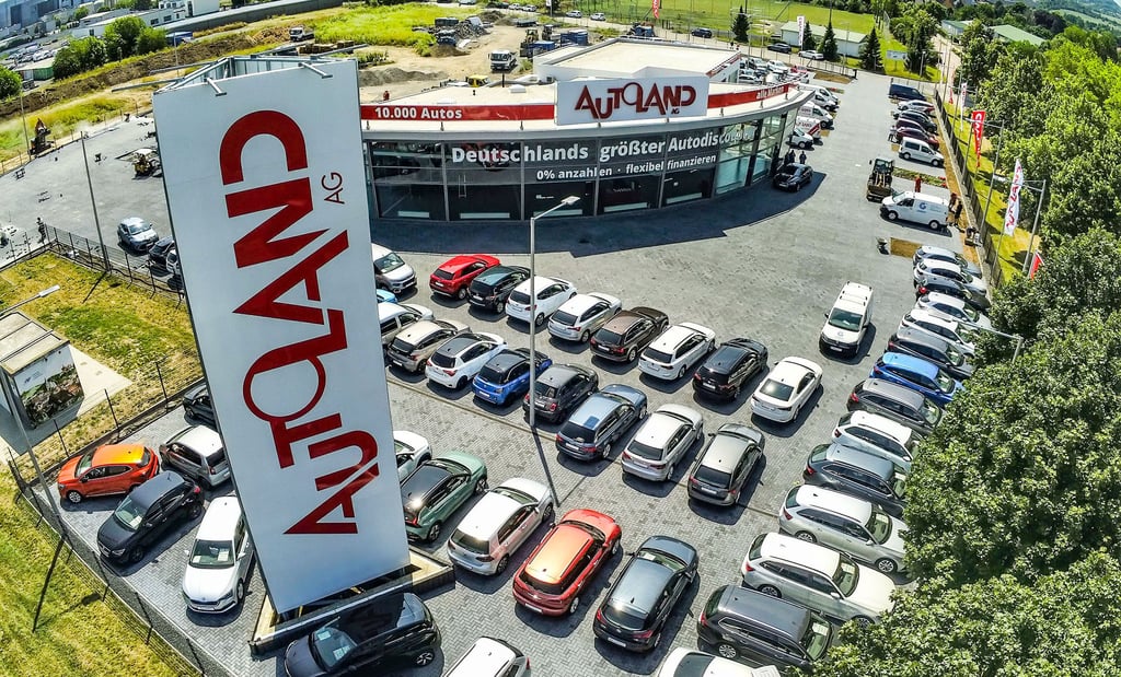 Buntes Programm zur Eröffnung Neu und Jahreswagen sowie