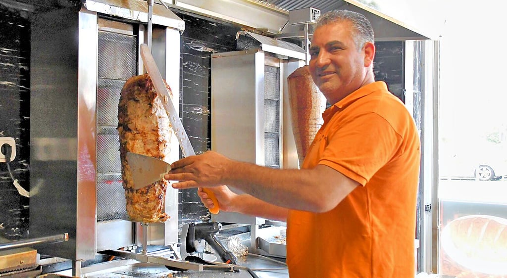 Mehmet Sahin steht jeden Tag am Döner-Spieß in Oebisfelde. Die Temperaturen sind hier zwischen 50 und 70 Grad.
