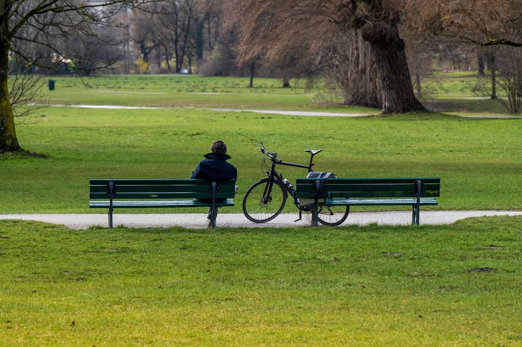 In den meisten EU-Staaten wohnen Frauen häufiger allein als Männer.