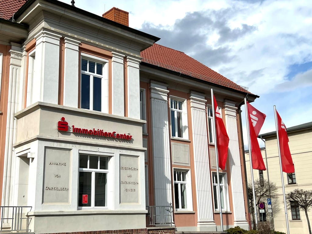 Die Geschäftsstelle der Salzlandsparkasse in der Friedensallee in Bernburg ist eine von 44.