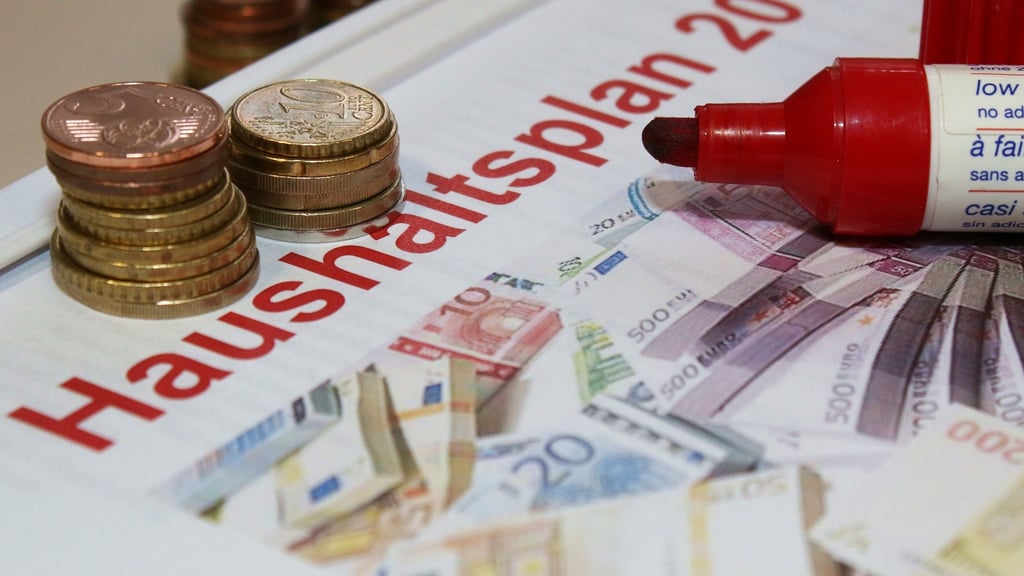 Der Haushalt füf Hausleben steht.