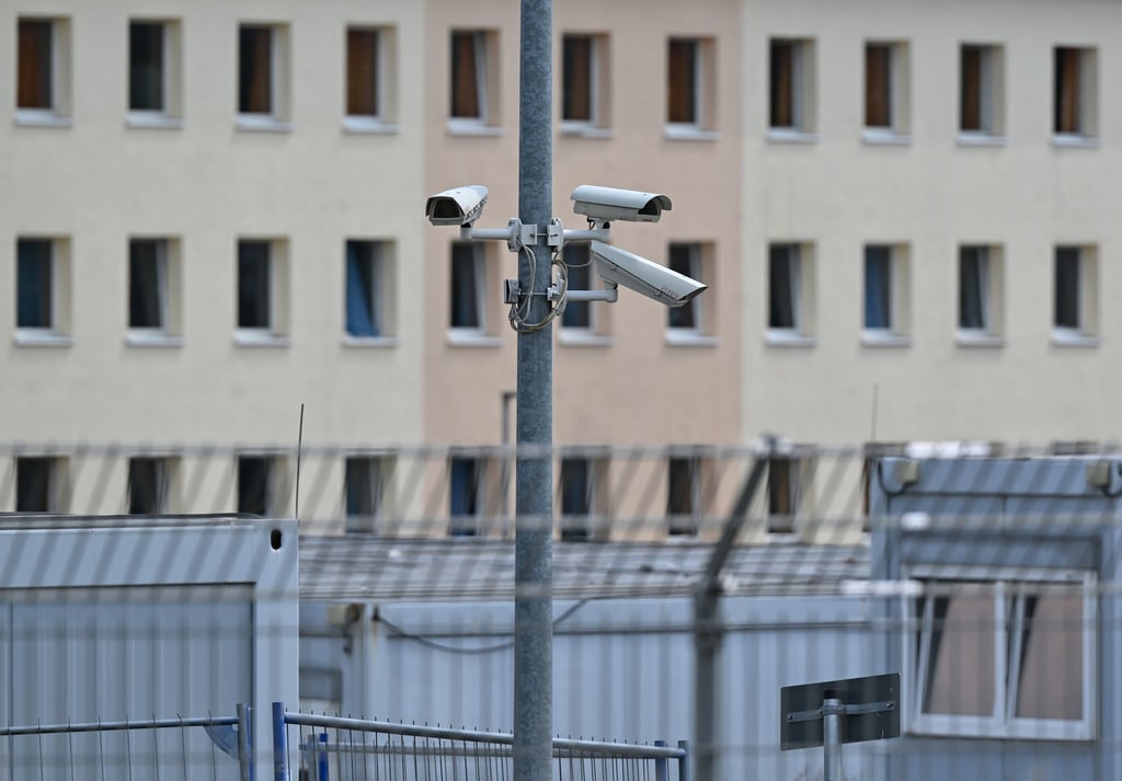 Überwachungskameras auf dem Gelände der Zentralen Ausländerbehörde (ZABH) und Erstaufnahmeeinrichtung Brandenburg.