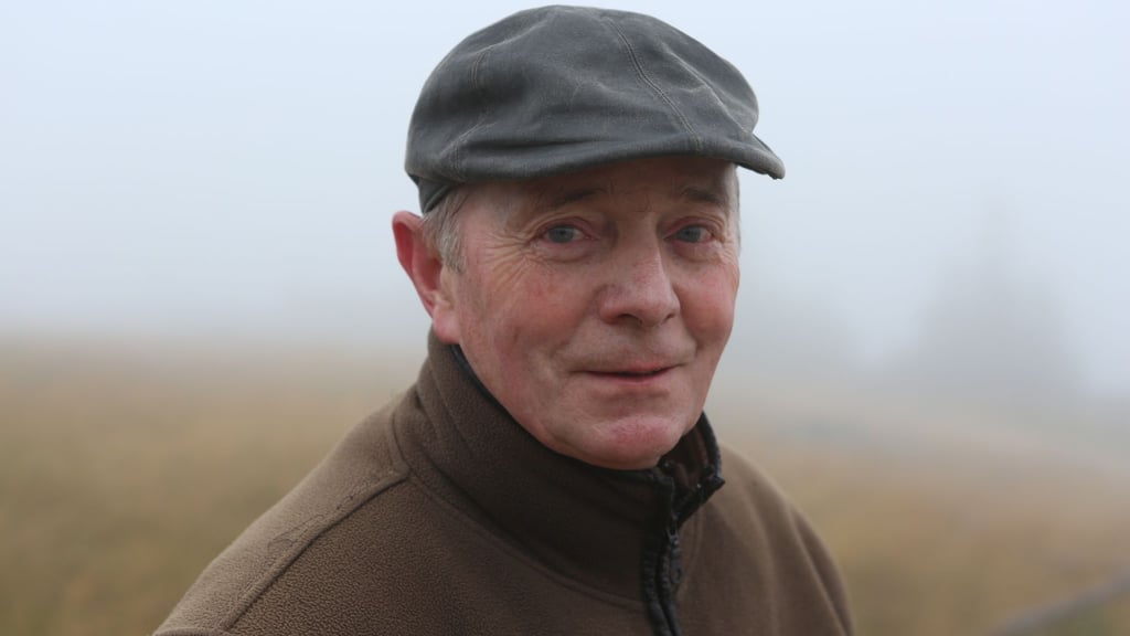 Gunter Karste vom Nationalpark Harz steht auf dem Brocken.