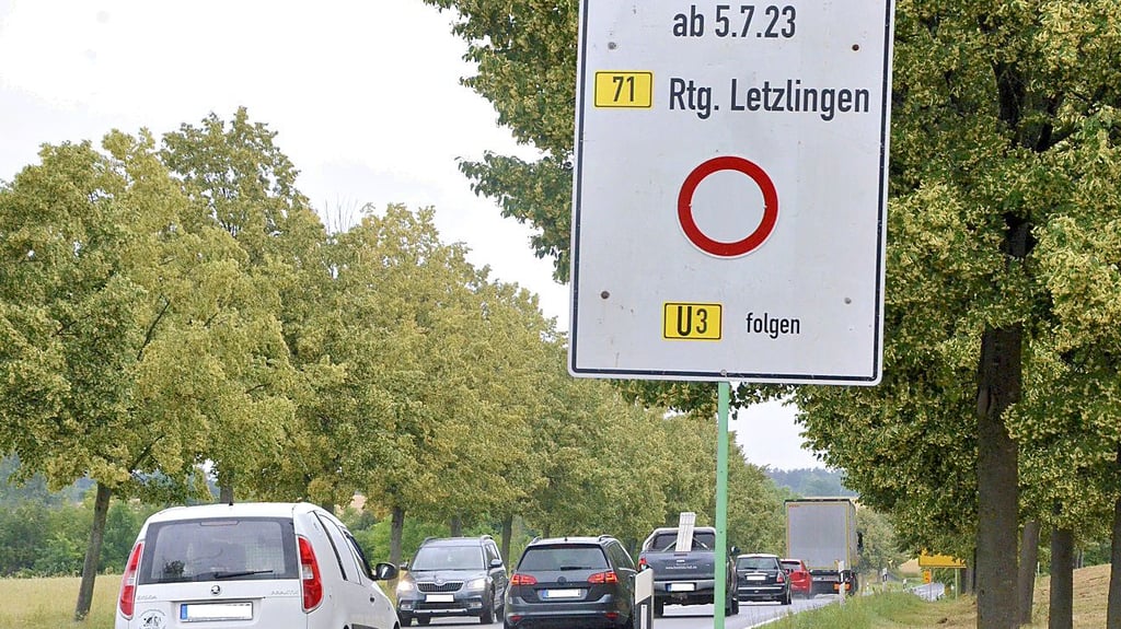 Die B 71 wird ab dem 6. Juli zwischen der Abfahrt Haldensleben-Nord und Kleinannahmestelle für drei Wochen voll gesperrt.