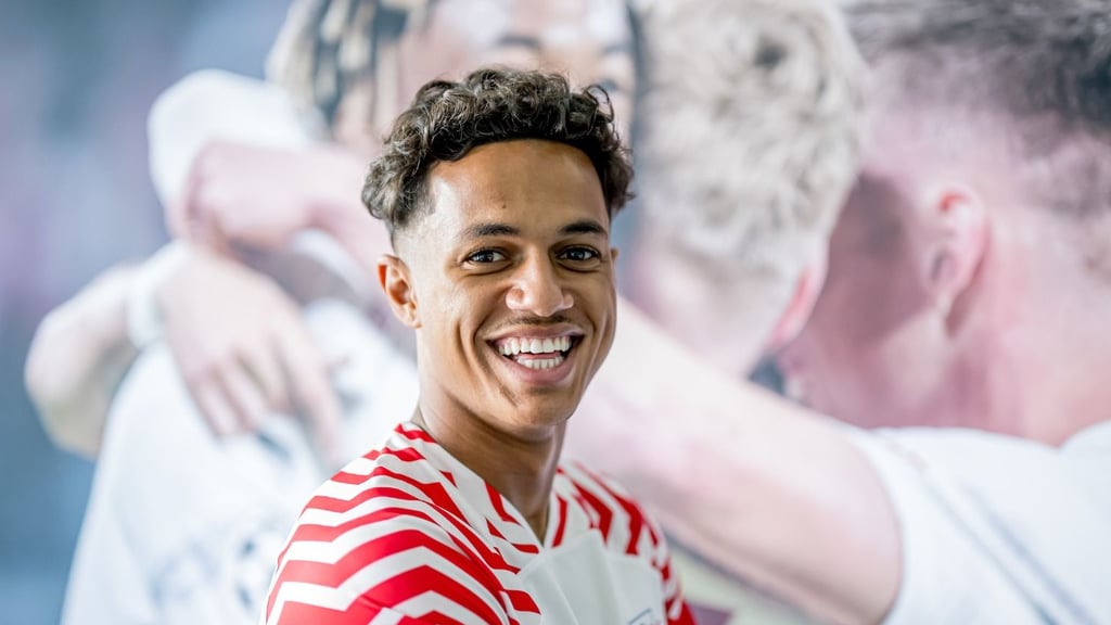 Strahlendes Lächeln: Dribbler Carvalho versucht sein Glück in Leipzig.