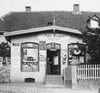 Die Adler-Drogerie in der Poststraße in früherer Zeit.