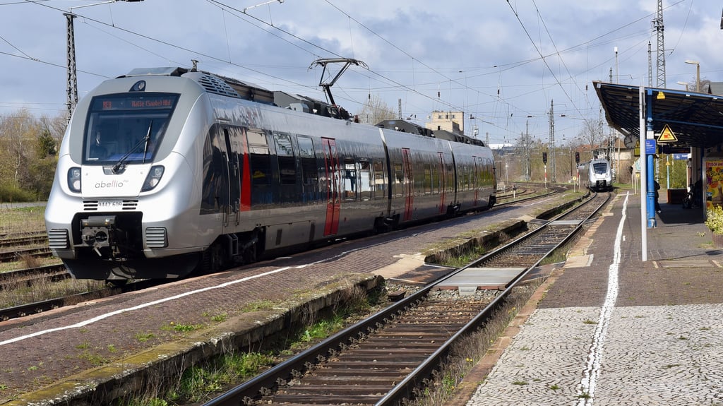 Wie der Zugbetreiber Abellio mitteilt, wird der Zugverkehr von und nach Aschersleben beeinträchtigt sein.